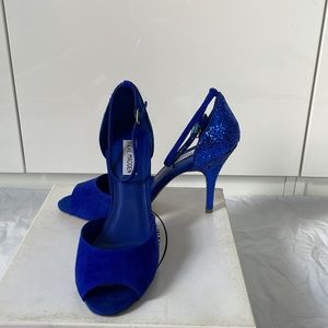 Steve Madden Suede Heels Color- Outshine Blue Size-9 NWT